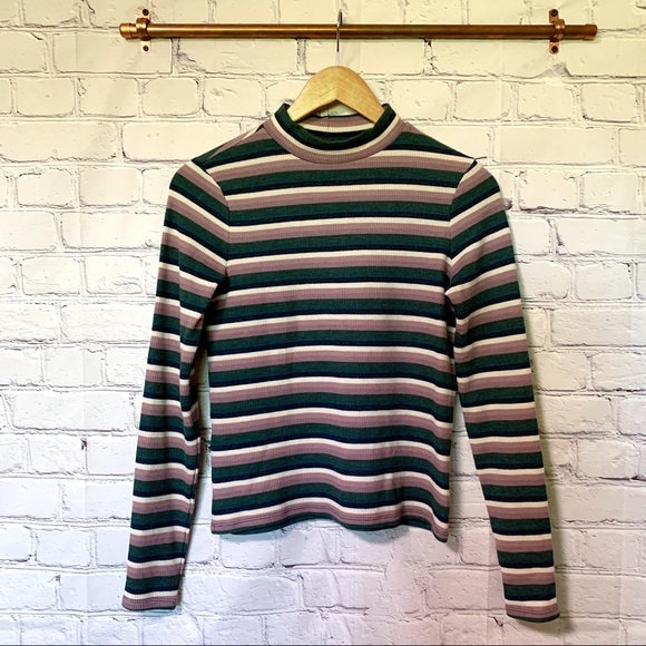 American Eagle Striped Turtleneck 